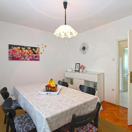 Viktorija 1828 Lägenhet Pula