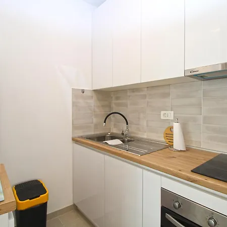 Lägenhet Viktorija 1828 Pula