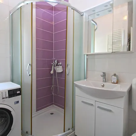 Apartment Viktorija 1828 Pula