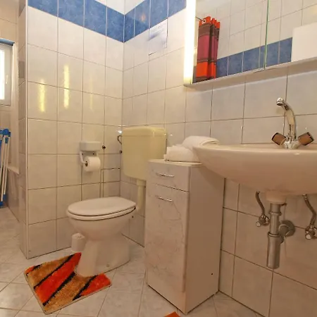 Viktorija 1828 Apartment