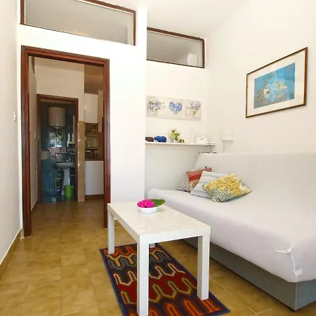Viktorija 1828 Apartment Pula