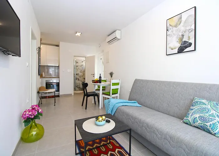 Lejlighed Viktorija 1828 *