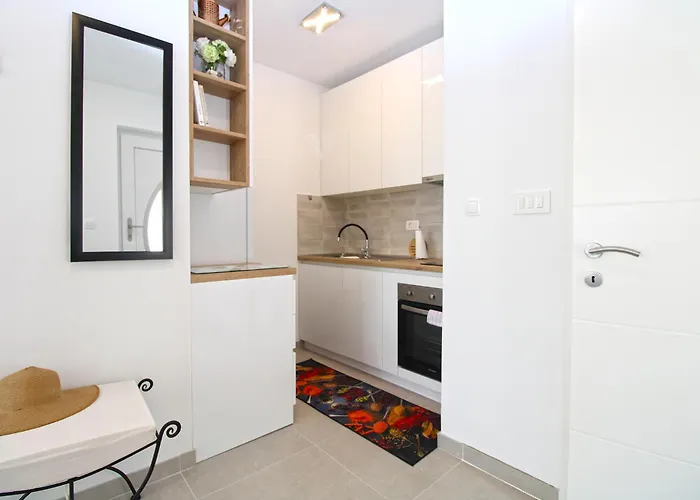 Lejlighed Viktorija 1828 *