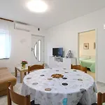 Appartamento Viktorija 1828