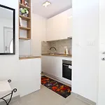 Appartamento Viktorija 1828 *