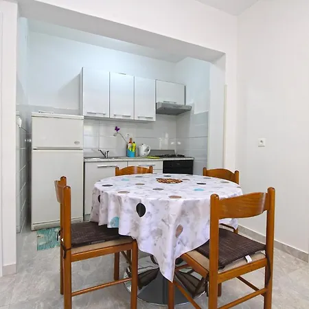 Appartement Viktorija 1828