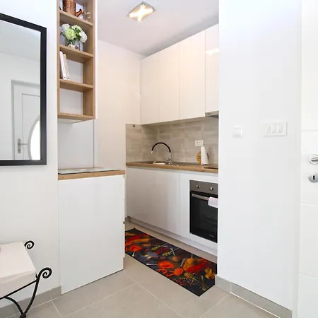 Appartement Viktorija 1828 *